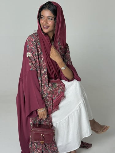 عباية الحرير الفوشي