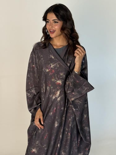 عباية حرير بلمعه موف