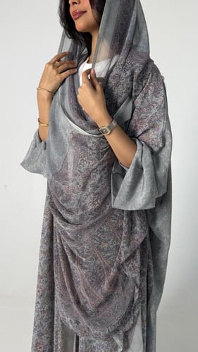 عباية حرير ديباج رمادي٢