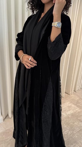 عباية شتوي بالدانتيل٢