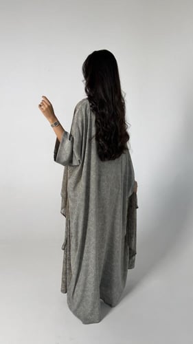 عباية حرير ديباج رمادي١