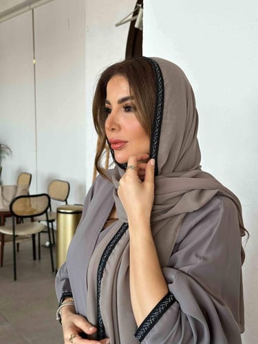 عباية السمو رمادي