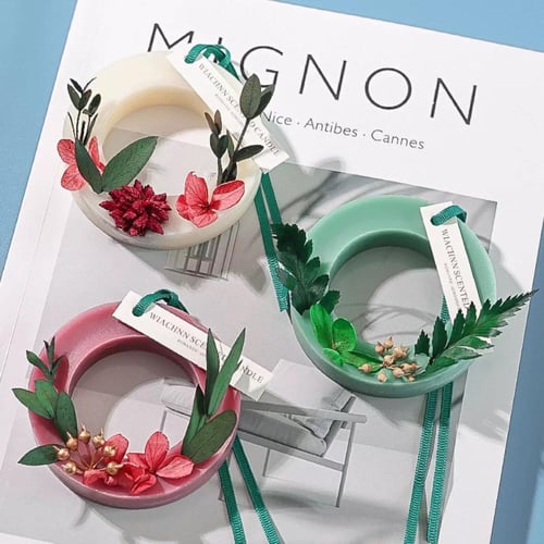 تعليقات معطرة