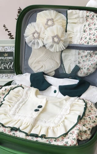 شنطة ملابس المواليد الفارسي