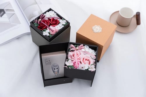 بوكس مع الورد