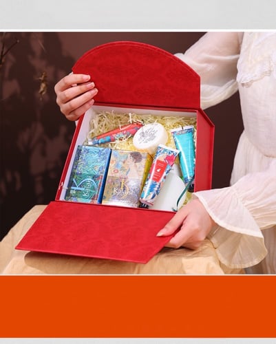 هدايا - بوكس شنطة السبيعينات التقليدية