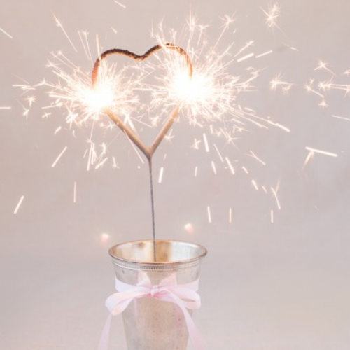 شموع شراريه