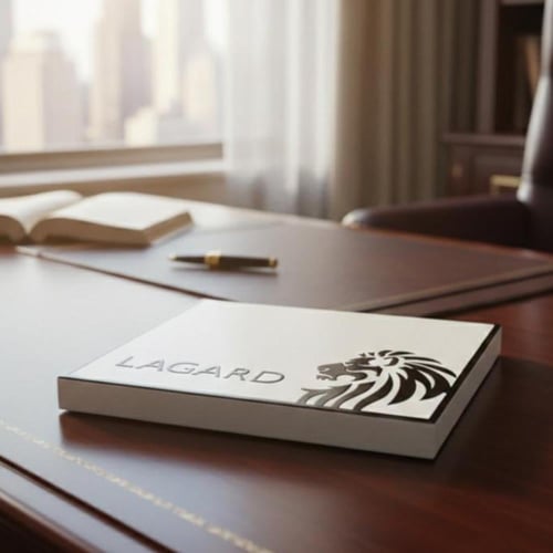 شماغ لاجارد LAGARD ابيض 2026