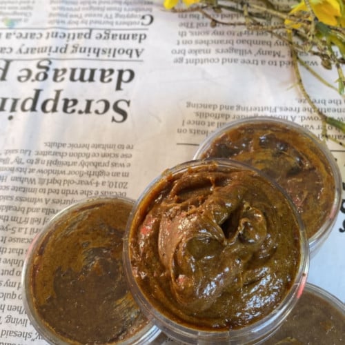 غسول glow الوجه العشبي بعرق السوس واللبان