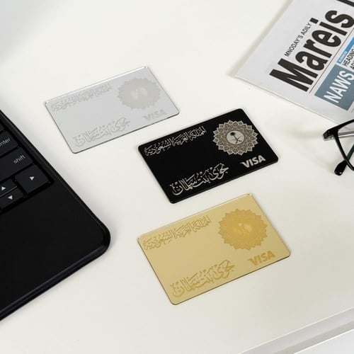 3 كروت بطائق بنكية اسود فضي ذهبي