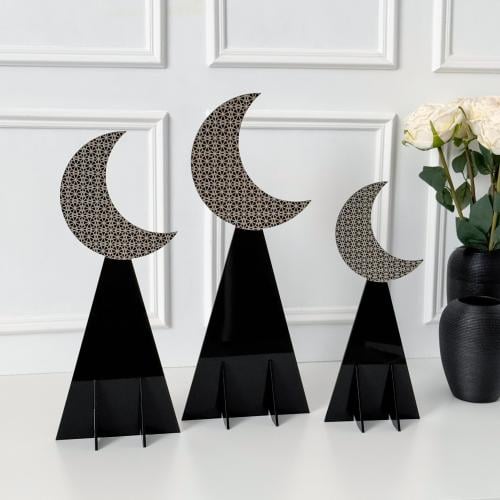 3 هلالات رمضانية أسود