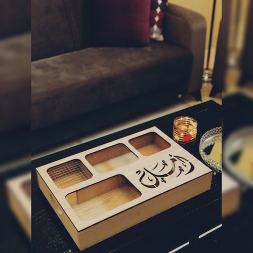 عرض 3 صواني خشبية