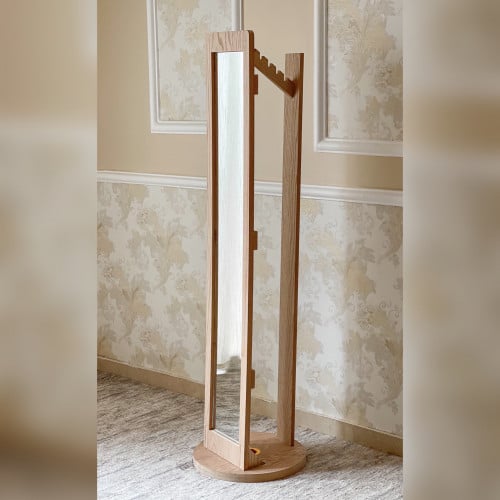 مبخرة ملابس + تسريحة و علاقة