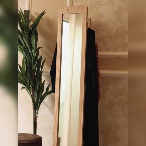 مبخرة ملابس + تسريحة و علاقة