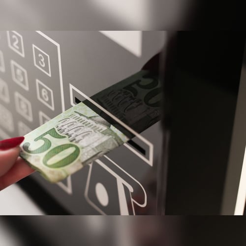 حصالة البنك