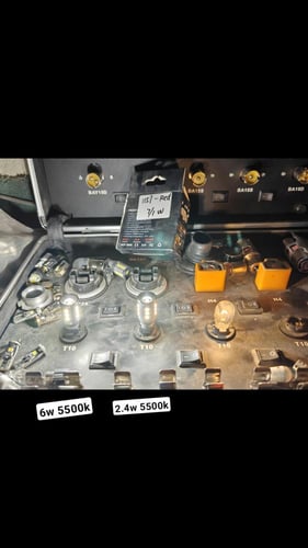 لمبات LED بجودة عالية مقاس T15 شرايح EPISTAR 3030...