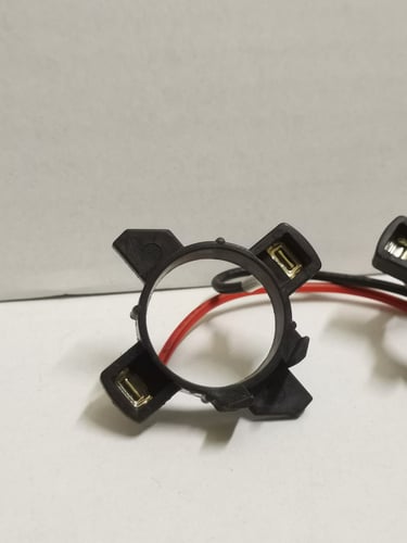 قواعد تثبيت لمبات LED