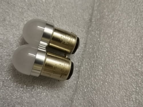لمبات LED بجودة عالية مقاس BA15D شرايح epistar 303...