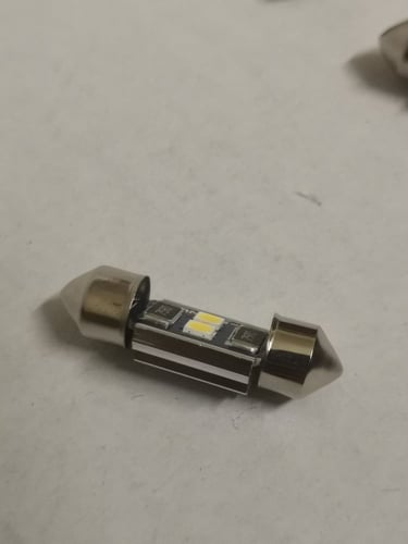 أنوار led بجودة عالية مقاس c5w متوفر جميع المقاسات...