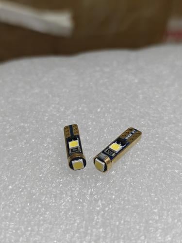 لمبات LED مقاس T5 شرايح 3030 مع لون 6000k