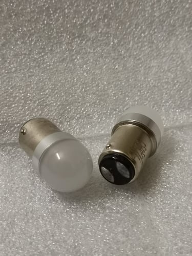 لمبات LED بجودة عالية مقاس BA15D شرايح epistar 303...