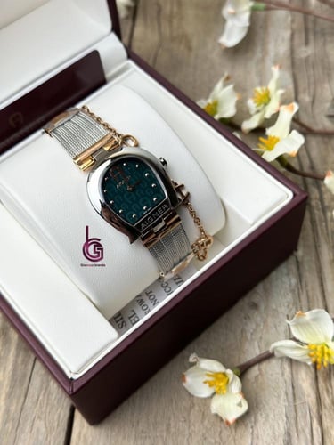 ساعة نسائية من اقنر