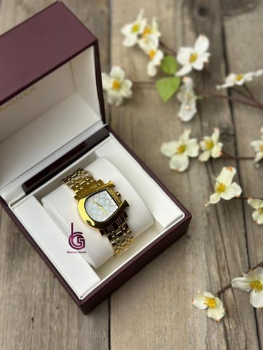 ساعة نسائية من اقنر