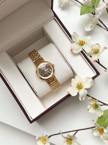 ساعة اقنر النسائي