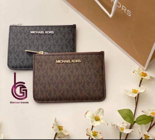 محفظة نسائيه