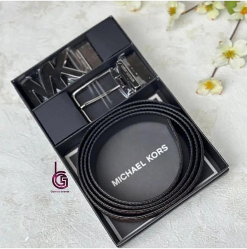 حزام من مايكل كورس