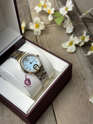 ساعة نسائية من اقنر