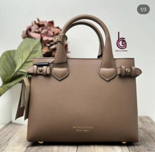 شنطة نسائية من بربري