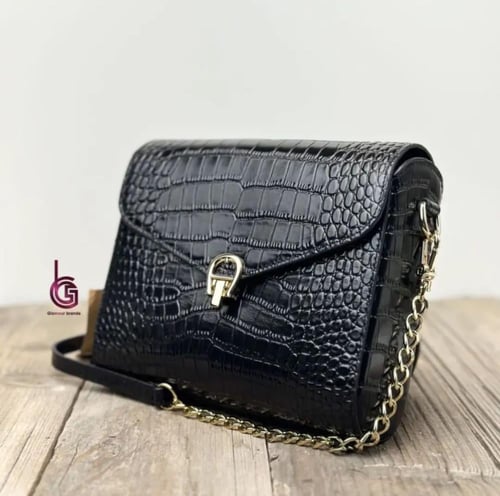 شنطة من اقنر