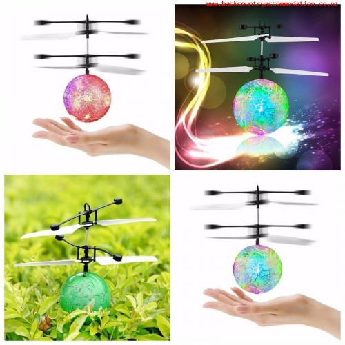 طائرة بحساس على شكل كرة ملونة مضيئة
