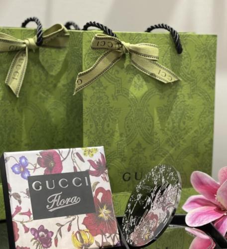 مراية قوتشي مع الكيس(Gucci Mirror)