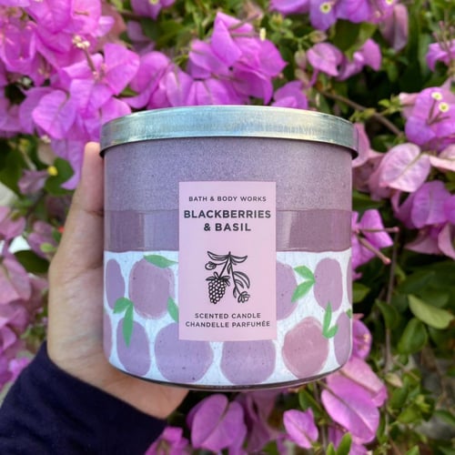 شمعة باث اند بودي ووركس(Bath&Body Works Candle) أط...