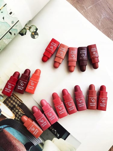 مجموعة احمر الشفاه مطفي ميني قولدن روز(Golden Rose...