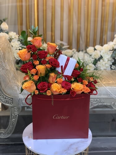 تنسيق مجموعه هدايا على كيس كارتييه