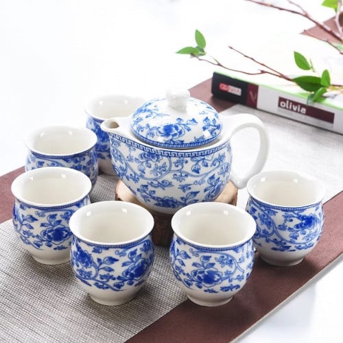 طقم شاي مكون من 8 قطع مزخرف بالورد