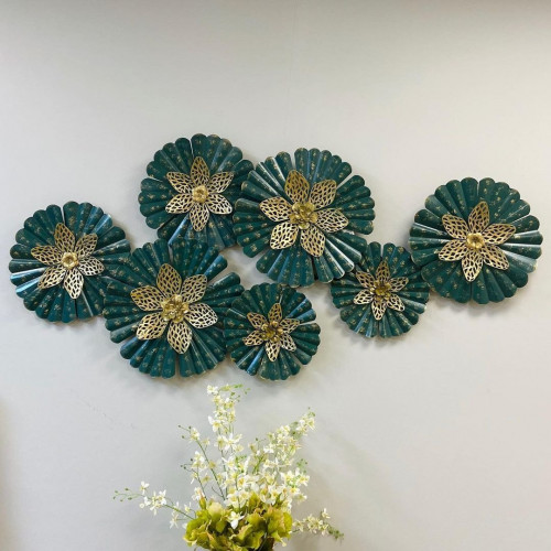 لوحة حديد دوائر ذهبي وزيتي غامق ( ش م )