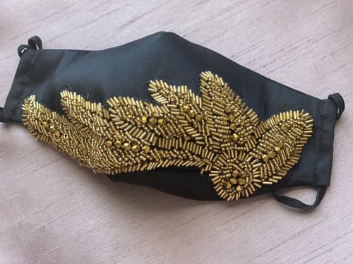 كمامة سهرة بالوان متنوعة(الحبة) - evening mask