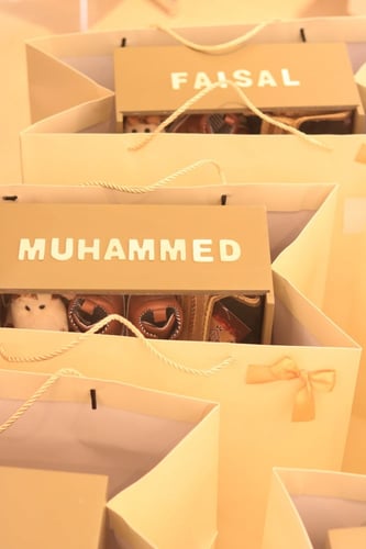 بوكس الاكريلك ( ثوب وبشت )