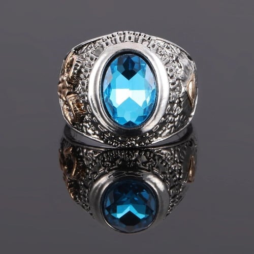 خاتم فضي مزين بنقوش وحجر زيركون ازرق