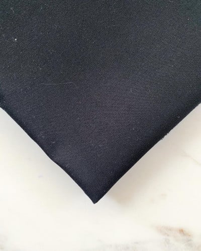 قماش كتان أسود