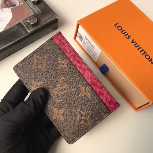 LV Card holderتسليم فوري