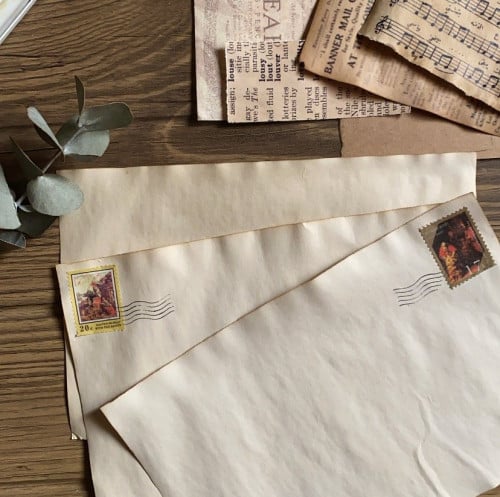 ورق كتابة معتق يدوياً مُزين بطابع وختم - السعر للق...