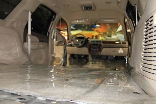 تلبيس بلاستيك لأرضية السيارة