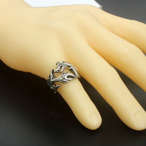 خاتم معدني على شكل تنين