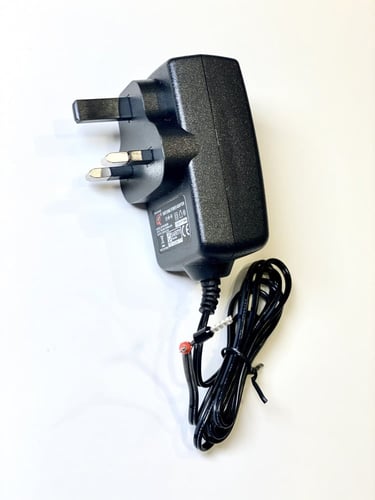 محول كهربائي 12 فولت 2 امبير (بلوتوث مفتاح باب الك...