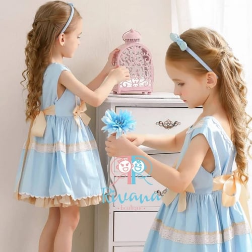 فستان الازرق البارد الأنيق